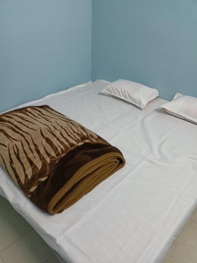 Baba Guest House Ujjain Extérieur photo