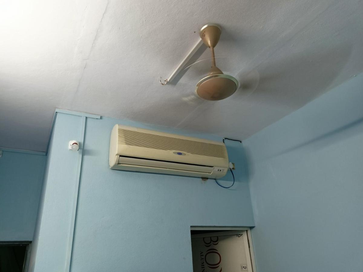 Baba Guest House Ujjain Extérieur photo