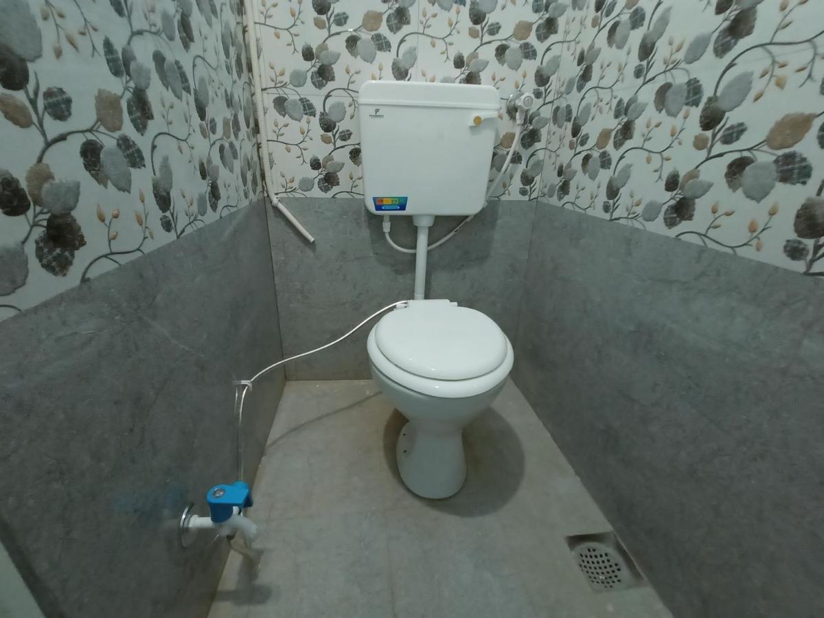 Baba Guest House Ujjain Extérieur photo