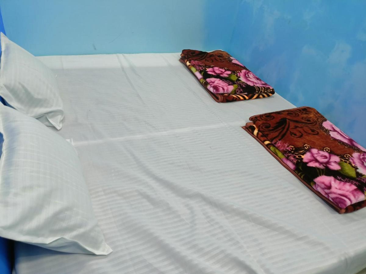 Baba Guest House Ujjain Extérieur photo
